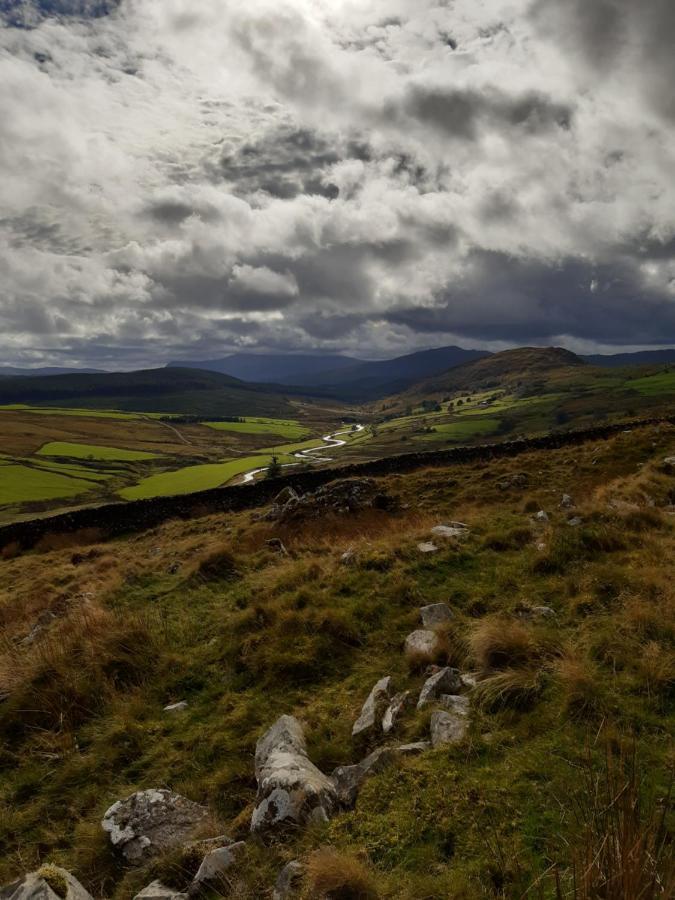 Penystryd Hotel Trawsfynydd Buitenkant foto
